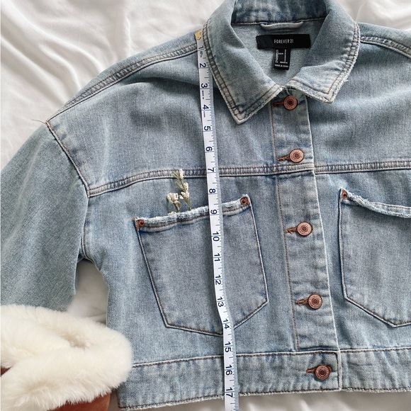 Forever 21 jean jacket - Picture 13 of 14